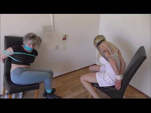 ❤️ Dependentă / legată și cu căluș / domnișoară în primejdie ❤ at ro.makesexnotwar.ru ☑