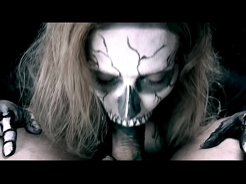 ❤️ Fată demonică sugând pula cu gura ei neagră și înghițind spermă. ❤ at ro.makesexnotwar.ru ☑